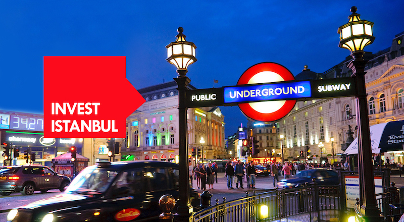 Piccadilly Circus at night (Editorial use only)